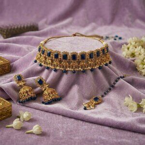 Reverse AD Choker necklace in Blue & Gold seting